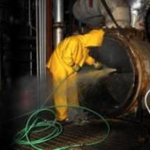 Heat exchanger tube cleaning